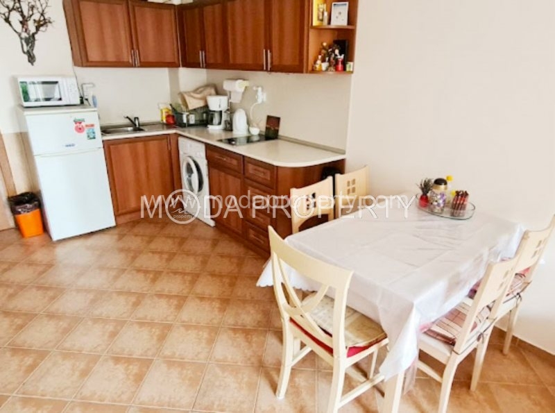 Двустаен апартамент, 58 m², обзаведен, 3 етаж, гледка към басейна — Слънчев Бряг
