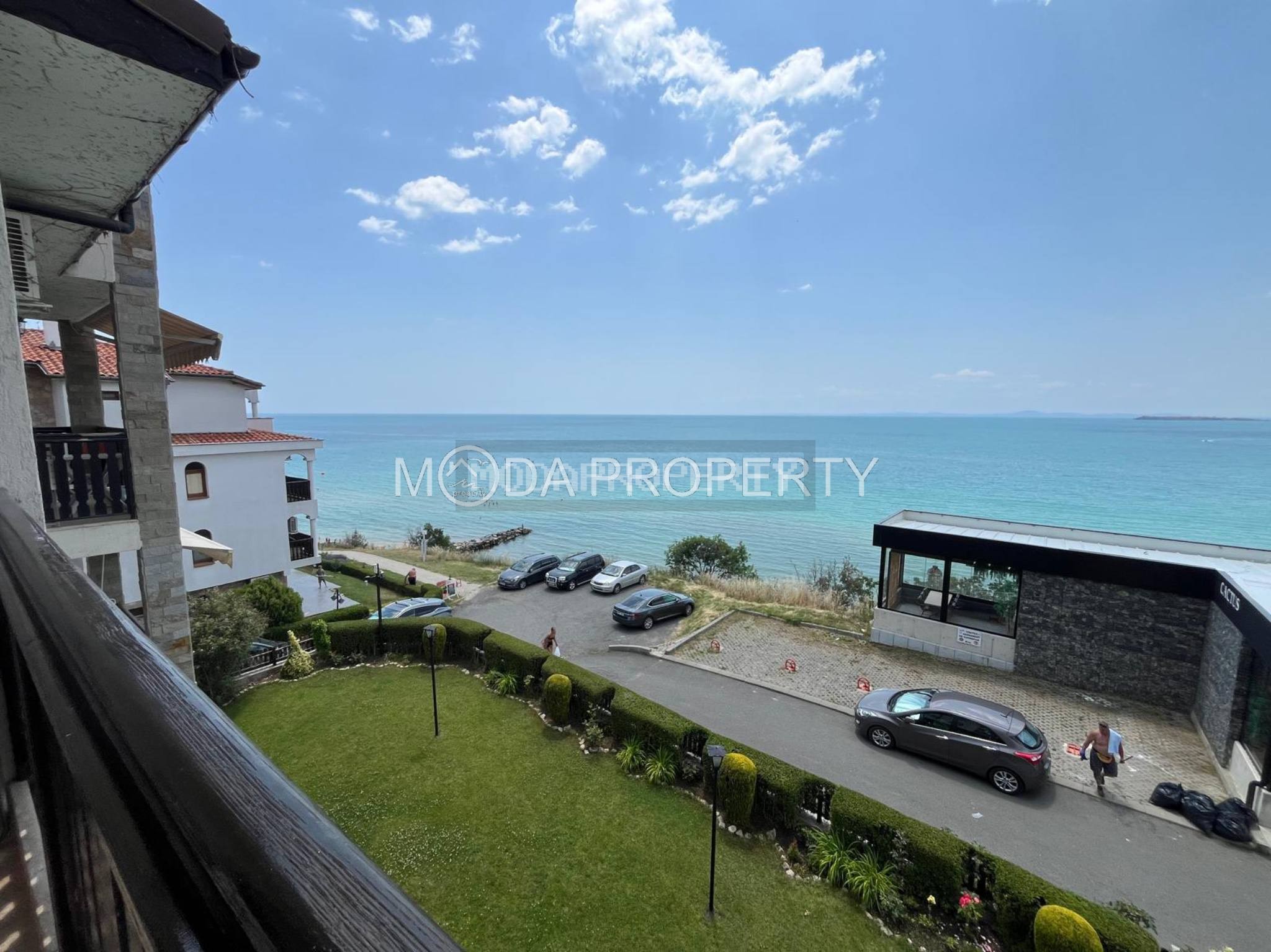 Two-Bedroom Apartment with Panoramic Sea View, Just 50 Metres from the Beach in Sveti Vlas